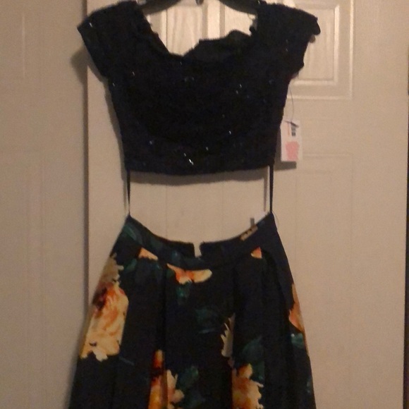 B Darlin Dresses & Skirts - Prom dress